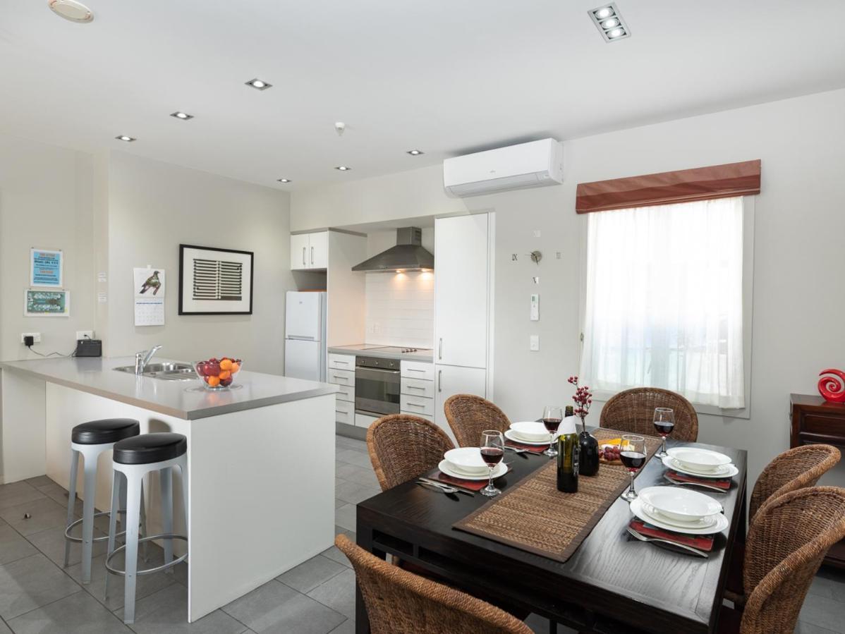 Oceanside - Paihia Waterfront Apartment Eksteriør billede